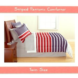 ✋HOLD✋ Striped Comforter