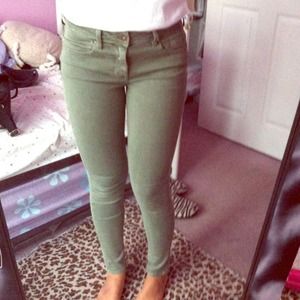 *SOLD* 🙅🚫🚫 High wasted bullhead skinny jeggings