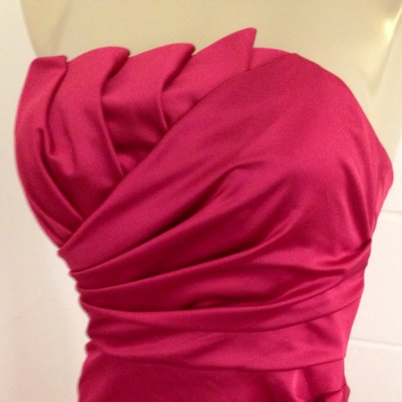 Classy watermelon dress.