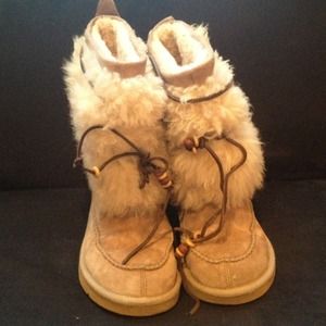 Barely worn Authentic Uggs