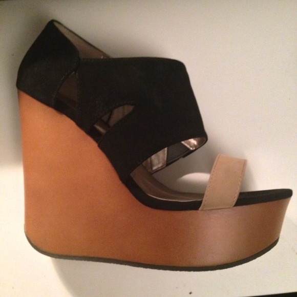 ❌SOLD IN BUNDLE❌ - Picture 3 of 3