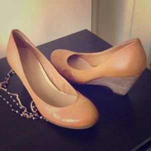 Jessica Simpson Wedges