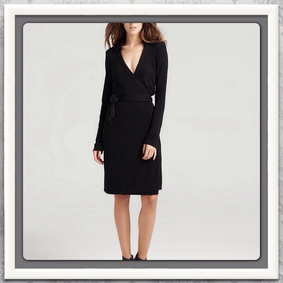 (Bundled & Sold!) 🎈DVF Black Jeanne Wrap Dress