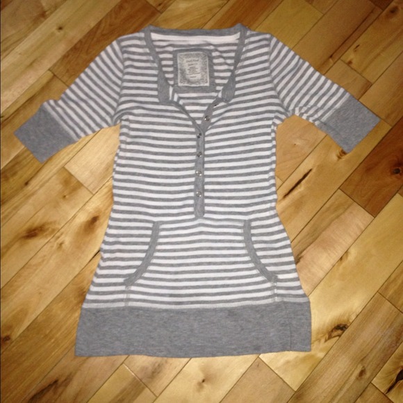 "Duck Head Jeans Co." Stripped Top~cute w/ jeans!