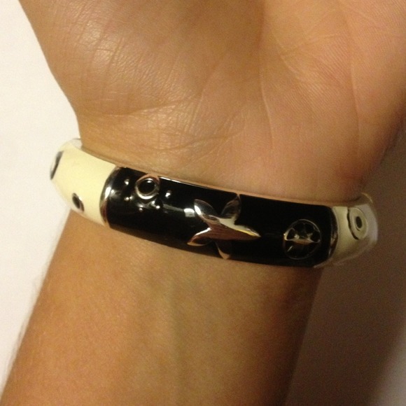 Bracelet - Picture 2 of 2