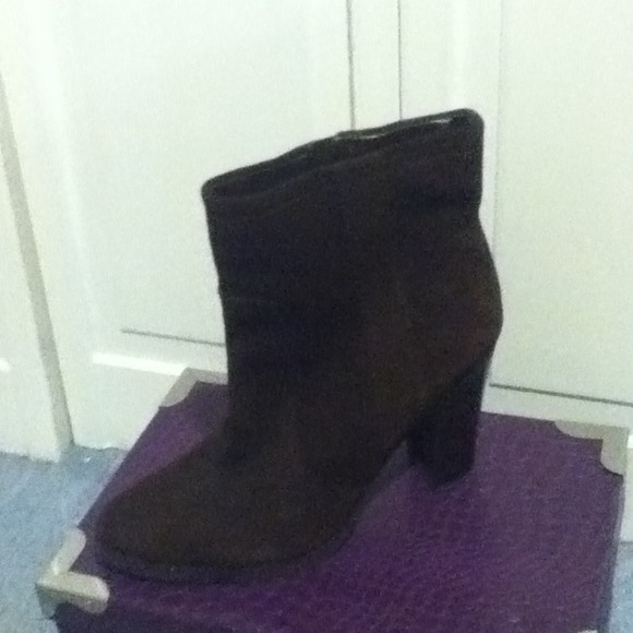 Carlos Santana boots