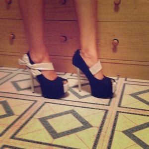 Black Heels ✂️REDUCED✂️