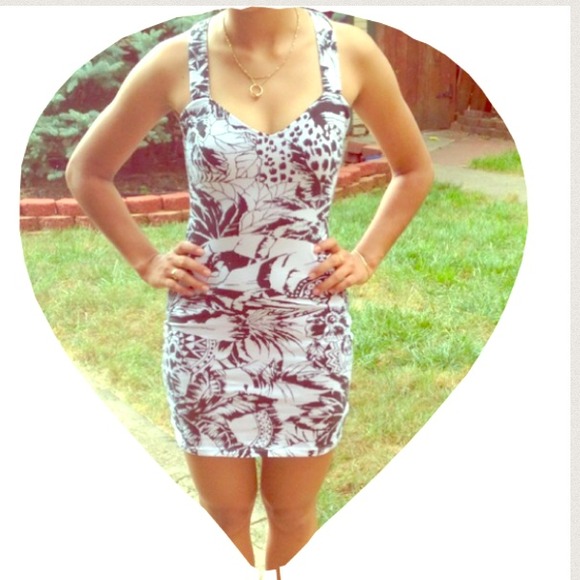 NWT Motel, Tiger Life dress