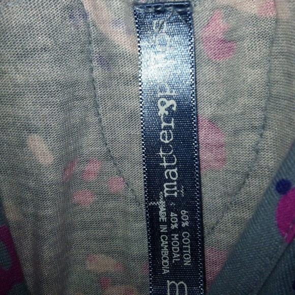 Sound and matter embroidered top- size medium - Picture 3 of 3