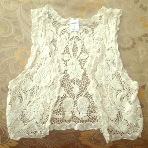 Beautiful Crotched vest