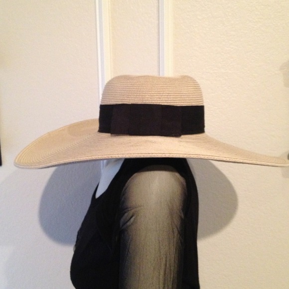 San Diego Hat Company Accessories - Wide Brim Straw Hat with Black Ribbon.