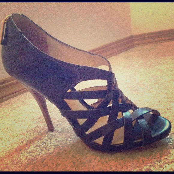 LAMB Black Heel
