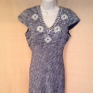 PRICE DROPPED - Oscar De La Renta