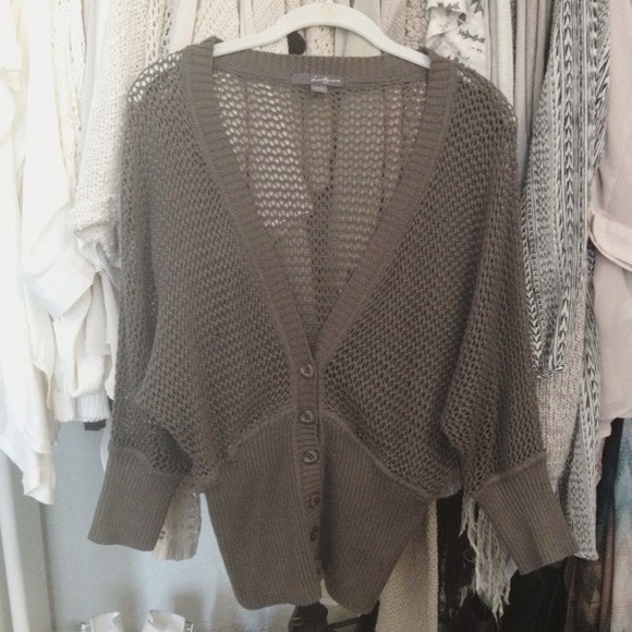 ❌📦 SOLD -- Forever 21 Taupe Knit Cardigan M