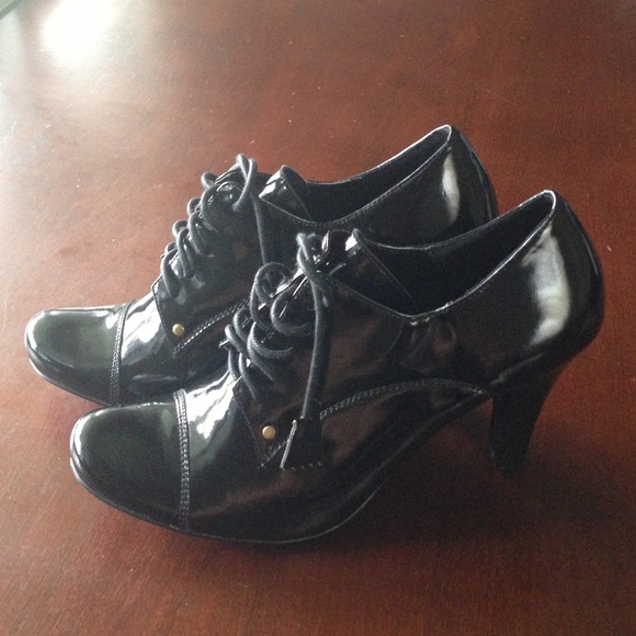 Bumdle*Andrew Stevens studio black shoes