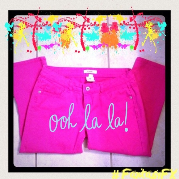 Pink Capris! Size 9 jrs.