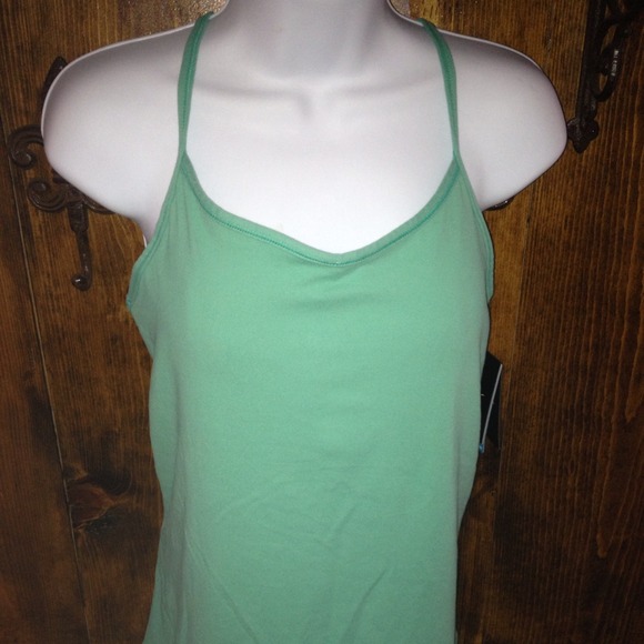***$25*** Nike razor back tank NWT size large