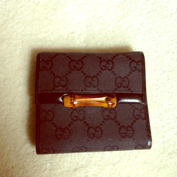 **SOLD** Authentic Gucci wallet