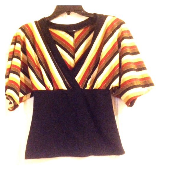 Loose shoulder fitted waist
