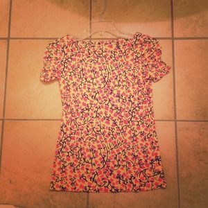 Lilly Pulitzer short sleeve crinkle shirt
