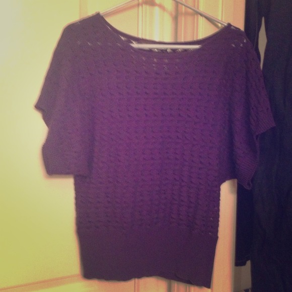 SOLD!!!! Purple short sleeve top from the Limited
