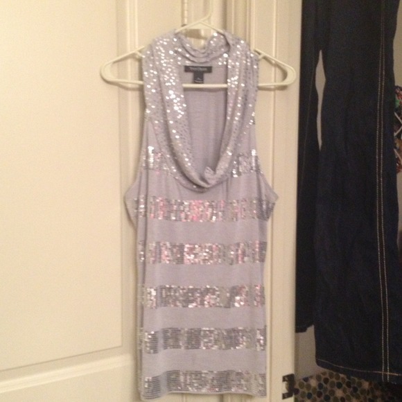 SOLD IN BUNDLE WHBM Grey top with silver sequins