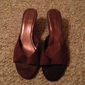 ***$5*** Brown slip on heels, size 9