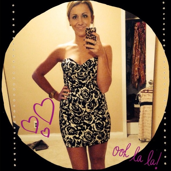 🎉Host Pick 11/2🎉 NWT Adorable cocktail dress!
