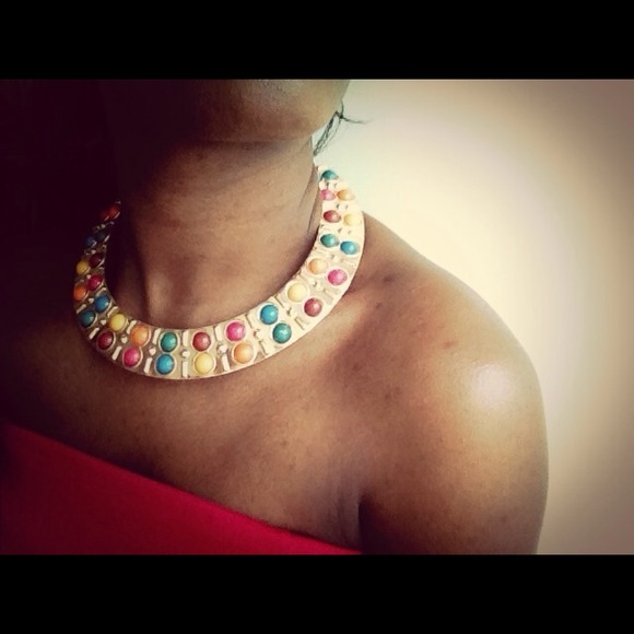 Multi colored necklace