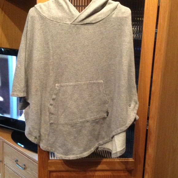 Vans Off The Wall Poncho Sweater