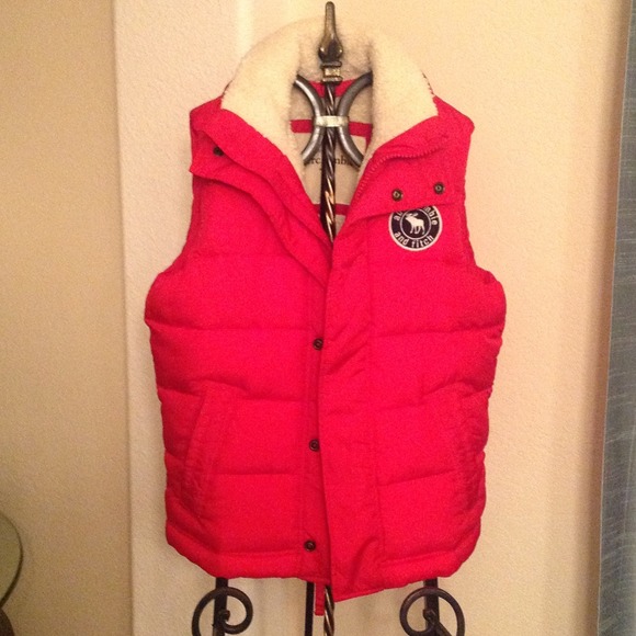 SOLD !!!!! Abercrombie and Fitch red puffy vest
