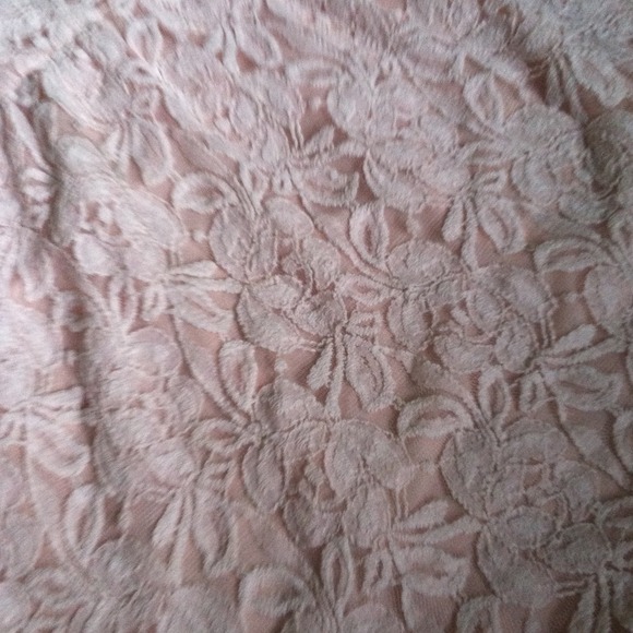 Pretty in pink! Works for any daytime events :) - Picture 3 of 4