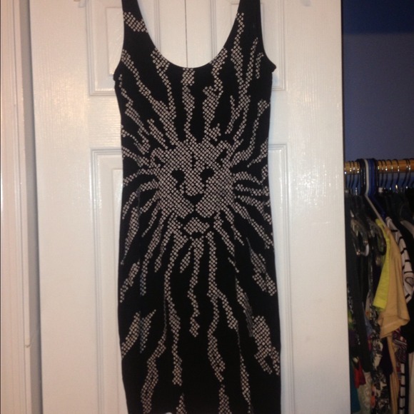 X small dress - Picture 3 of 4