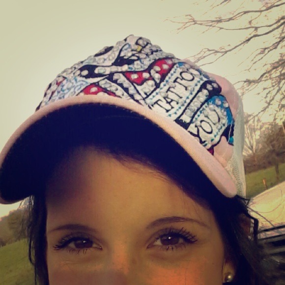 Ed Hardy rhinestone hat - Picture 1 of 3
