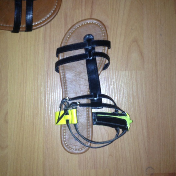 Sandals! - Picture 3 of 3