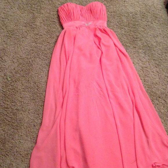 PRICE REDUCED:  BEAUTIFUL prom dress 💖💖💖 - Picture 2 of 3