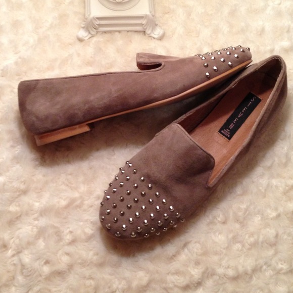 *SOLD* Steve Madden studded suede taupe loafers - Picture 2 of 2