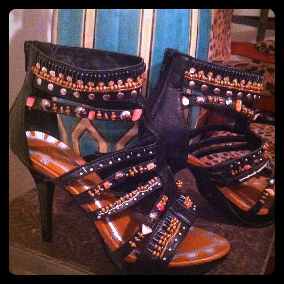 Anne Michelle Shoes - 🎉Host Pick 9/2🎉☀So Hot Beaded Gladiators