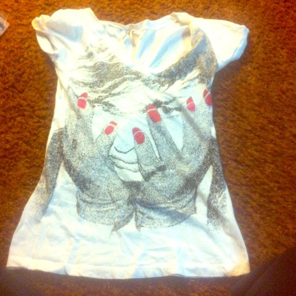 Graphic t shirt