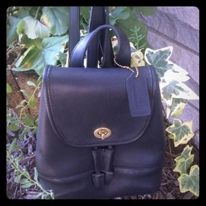 💯% Authentic Coach backpack. Black, leather