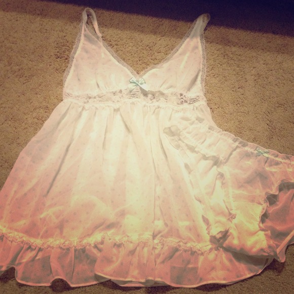 *RESERVED* Victoria's Secret Lingerie