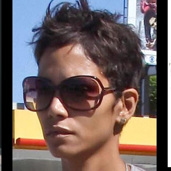 🎉HOST PICK! AUTHENTIC Tom Ford Raquel Sunglasses! - Picture 4 of 4