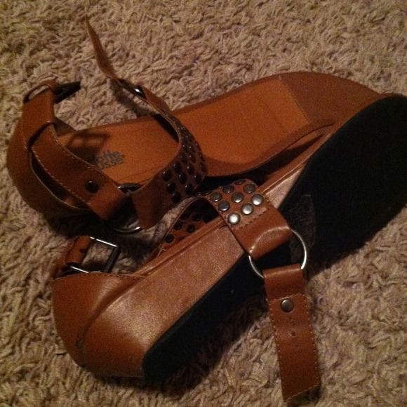 Shoes! - Picture 3 of 3