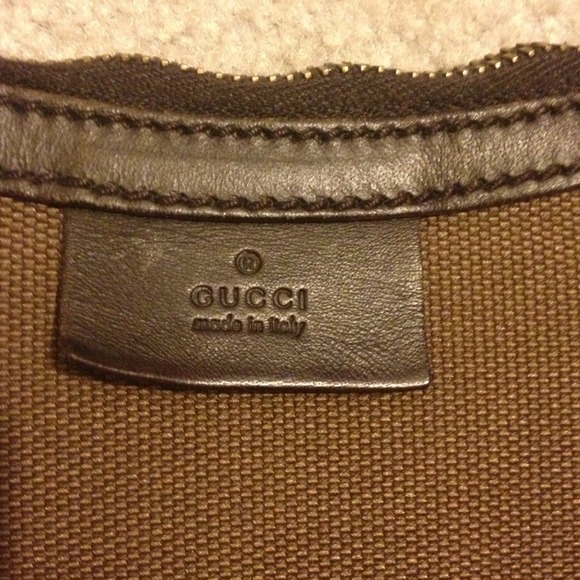 REDUCED!! NEW authentic Gucci purse - Picture 2 of 4