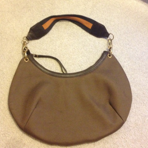 REDUCED!! NEW authentic Gucci purse - Picture 4 of 4