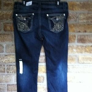 Ladies jeans size 12-new with tags. A.n.a
