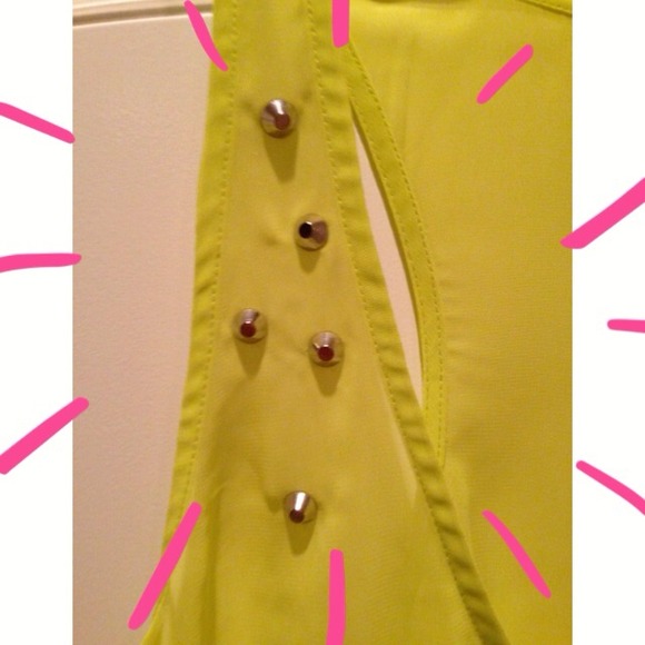 Studded Chiffon Hi Lo Tank Top - Picture 2 of 2