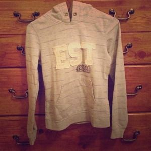A grey sweater!