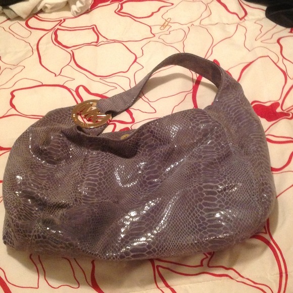 Michael Kors Lavender Snake Skin bag **BUNDLE HOLD