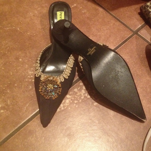 Small heel shoe